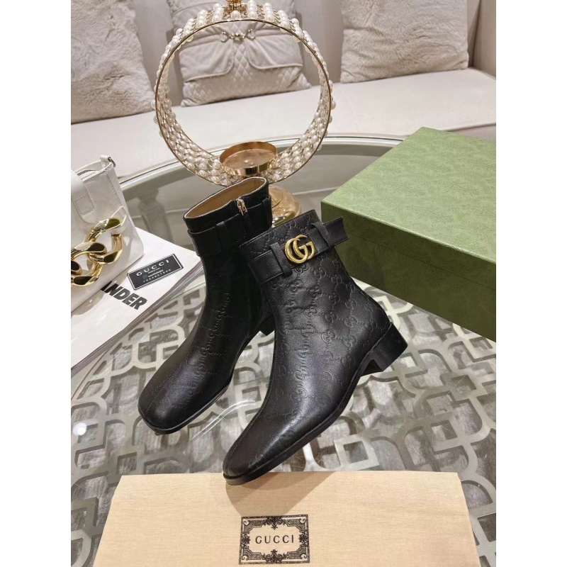 G*u*i boots